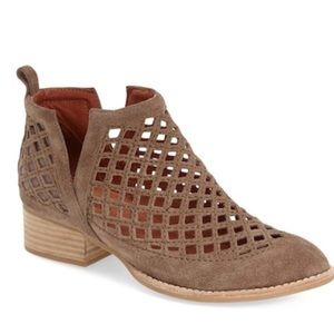 Jeffery Campbell Taggart booties